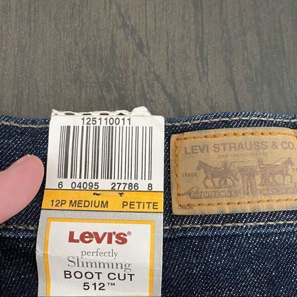 Levi’s NWT 512 perfectly slimming boot cut color: deep Melody size 12 p medium - Picture 5 of 8